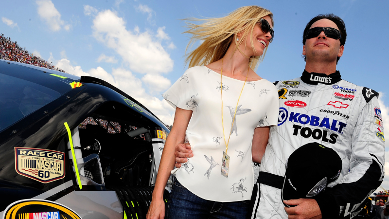 Illustration for article titled Pretending To Be Jimmie Johnson Is How You Win Races